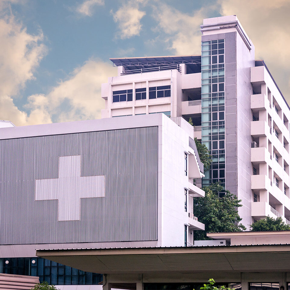 The exterior of a large hospital building.